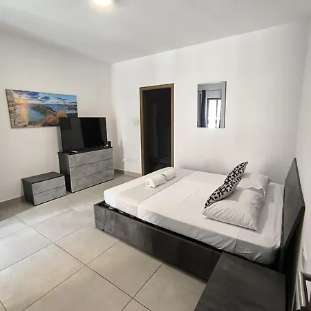 And Cozy Guest house *