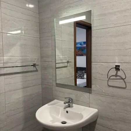 Master - Private Ensuite Bathroom Pensionat 3*