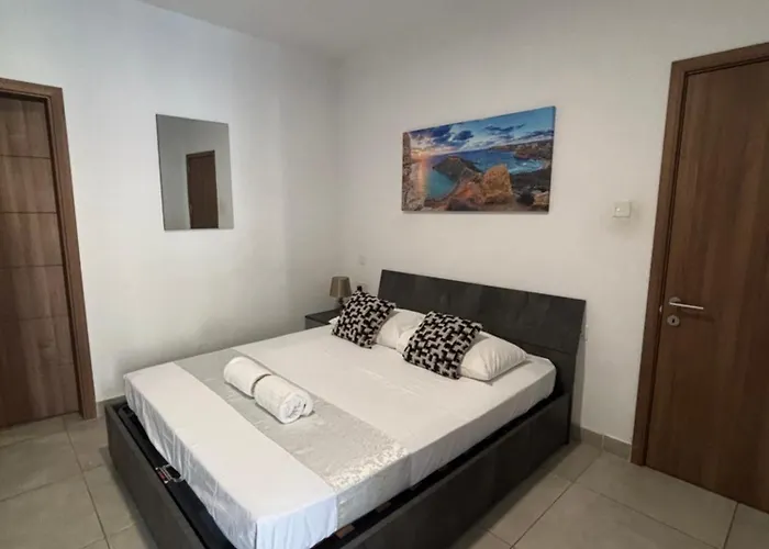 And Cozy בית הארחה 3*